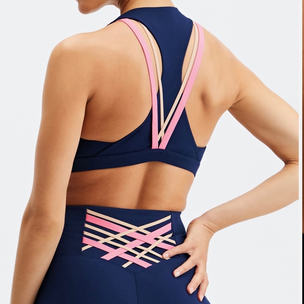 New fabletics 2 piece set, sports bra and leggings size large